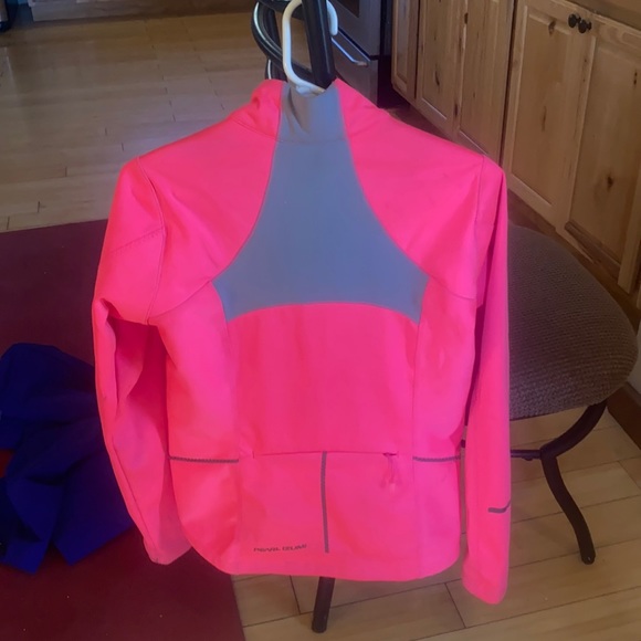 Pink pearl izumi jacket - Picture 1 of 3